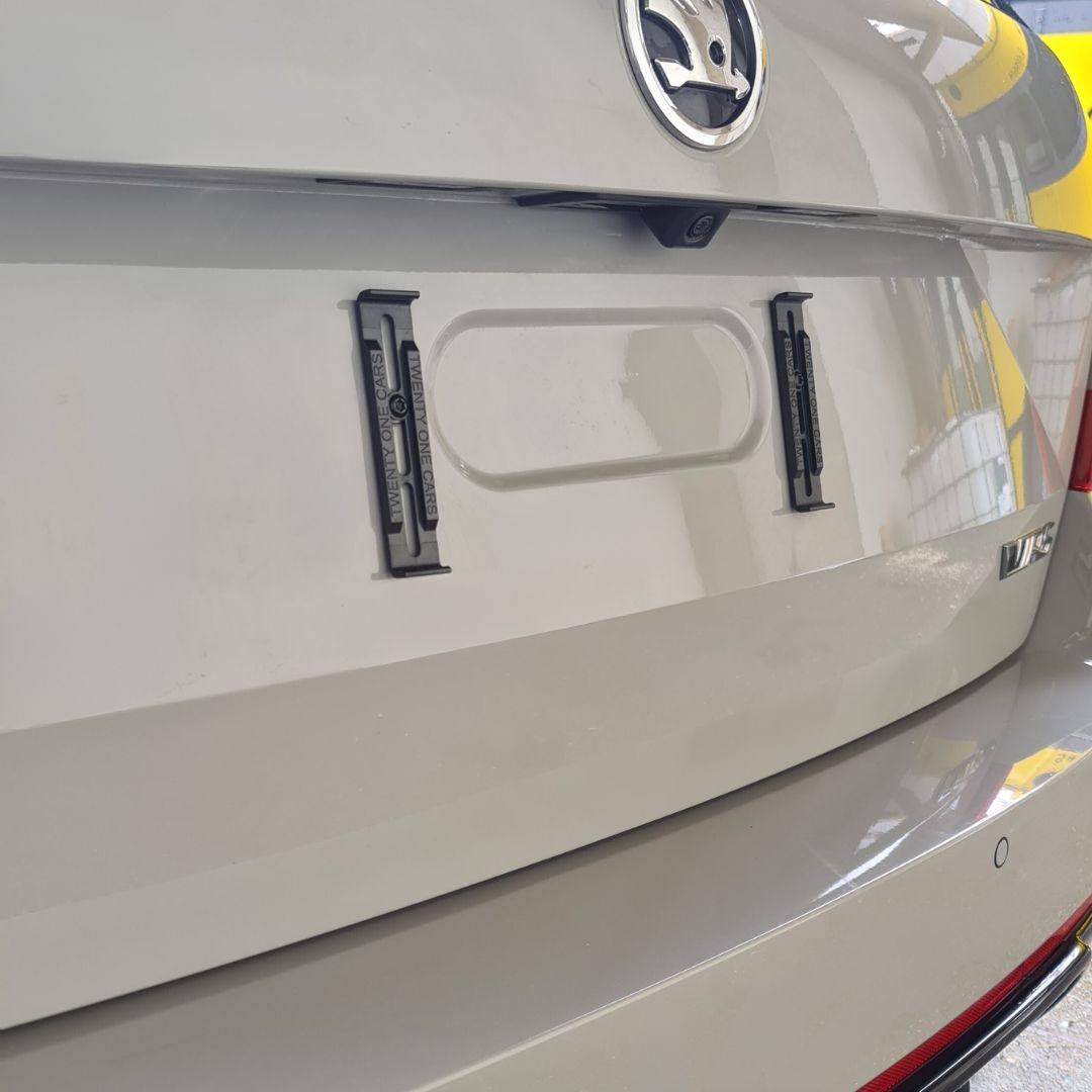 Klick Wechselschild Nummernschild Kennzeichenhalter | Langformat - 21CARS - 21 - 1 - 001 - 0745110432890